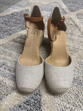 Croft and Barrow wedges